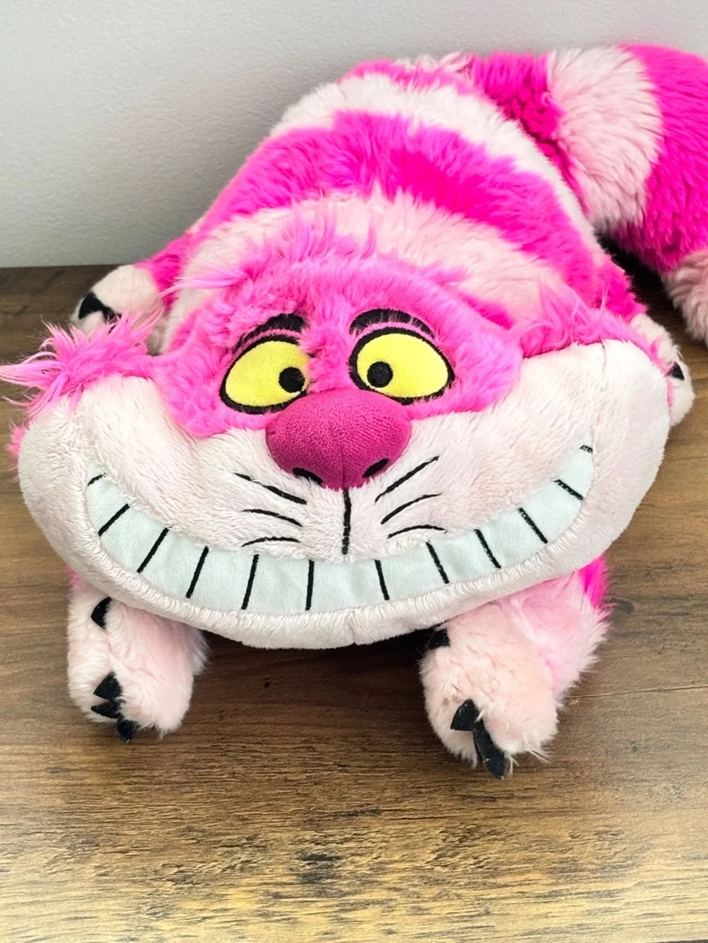 Disney Store Authentic Cheshire Cat Plush Alice In Wonderland 19” Stuffed Animal